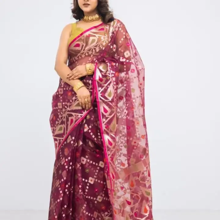 Oitri Saree
